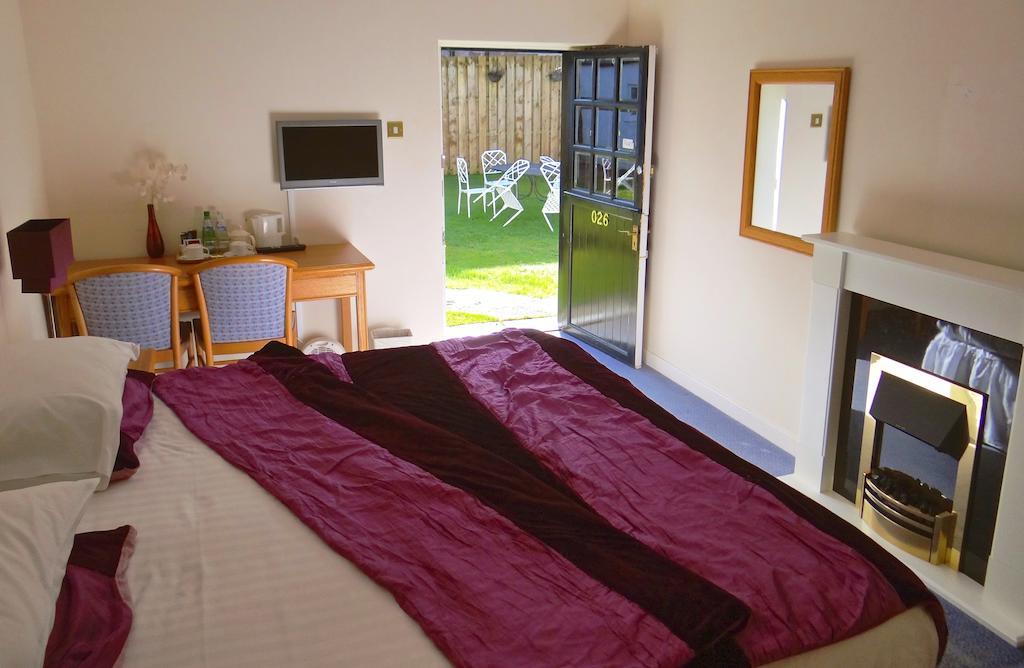 Altamount House Hotel Blairgowrie and Rattray ภายนอก รูปภาพ