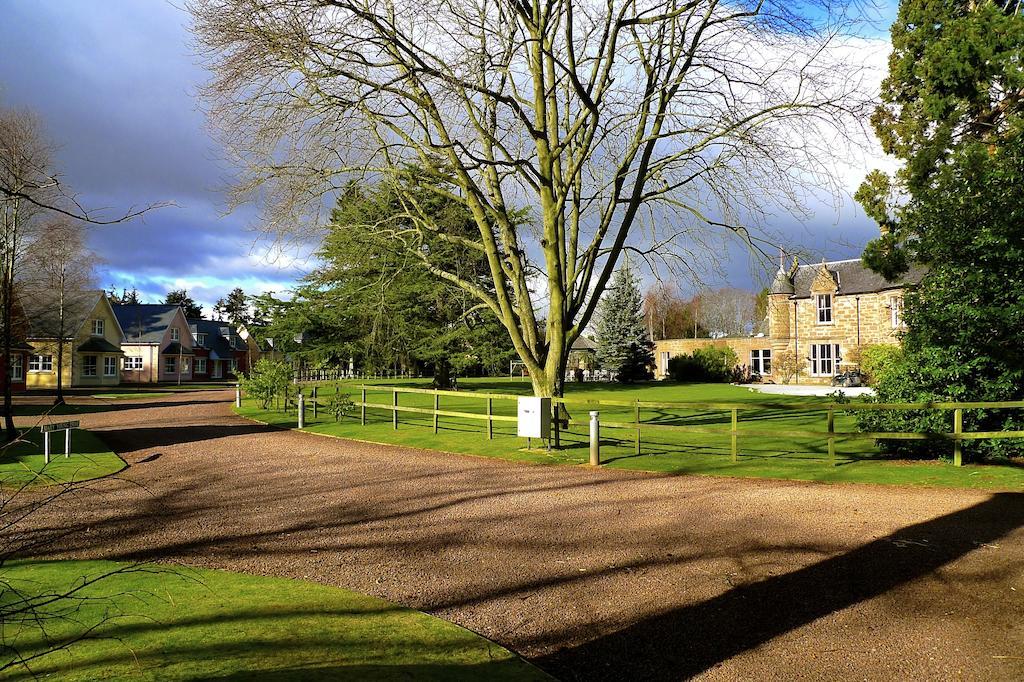 Altamount House Hotel Blairgowrie and Rattray ภายนอก รูปภาพ